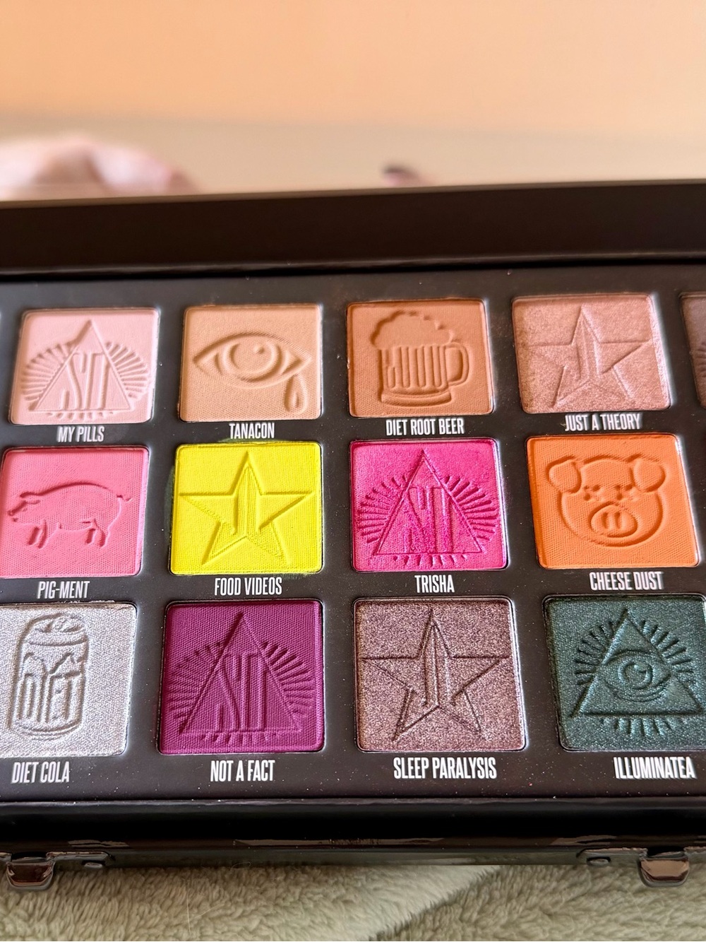 Jeffree Star x Shane Dawson Conspiracy Palette BNIB